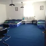 Πανσιόν A Restaurace Na Jizdarne 3*