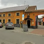 A Restaurace Na Jizdarne Kroměříž
