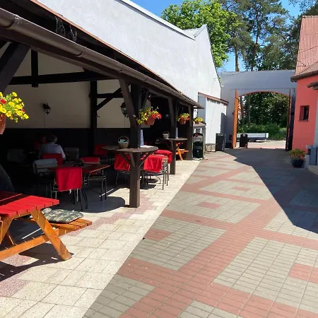 A Restaurace Na Jizdarne Guest house *