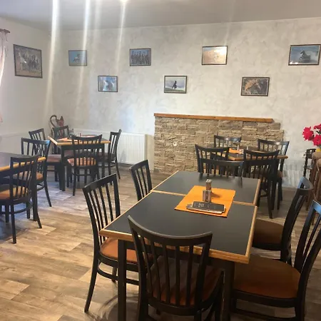 A Restaurace Na Jizdarne * Kromeriz