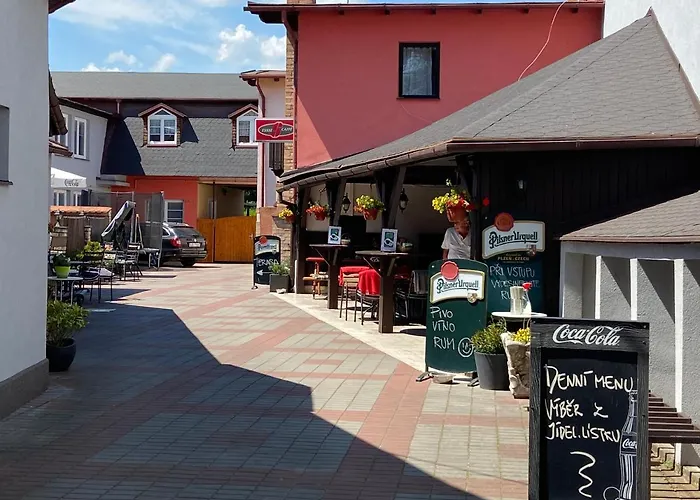 A Restaurace Na Jizdarne بيت ضيافة 3*