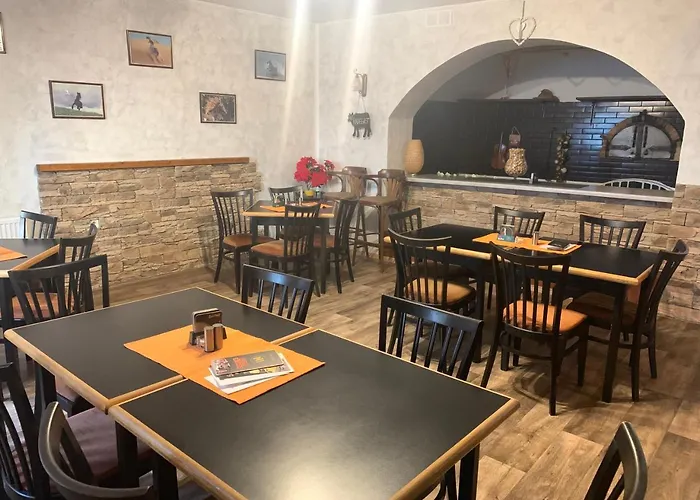 A Restaurace Na Jizdarne Kroměříž